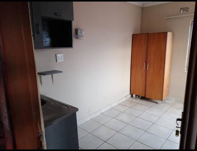 10 BEDROOM HOUSE FOR SALE IN SOSHANGUVE INDUSTRIAL
